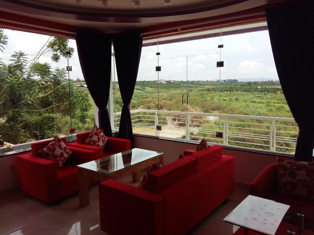 New Gold Hotel Duc Trong Bagian luar foto