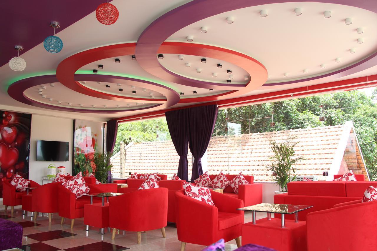 New Gold Hotel Duc Trong Bagian luar foto